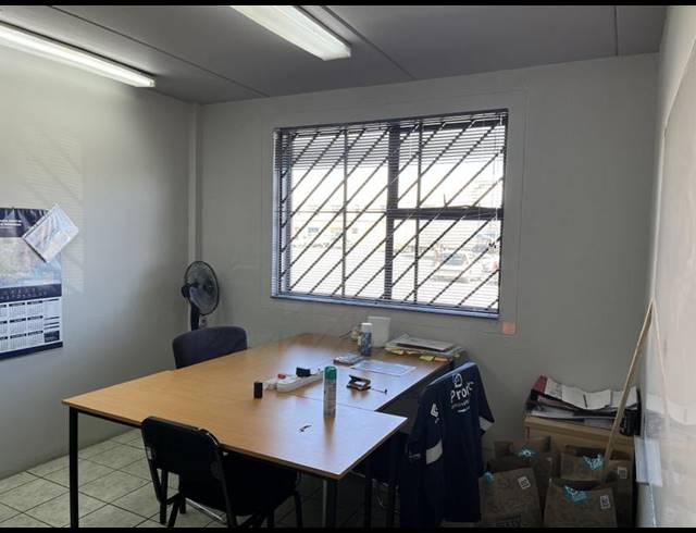 INDUSTRIAL PROPERTY TO RENT IN KILLARNEY GARDENS